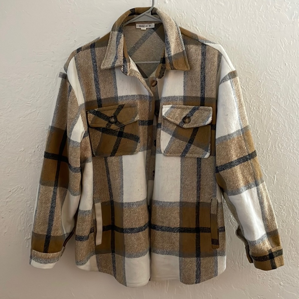 Women’s Flannel Jacket Size Medium
